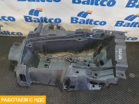 Корпус фары правый