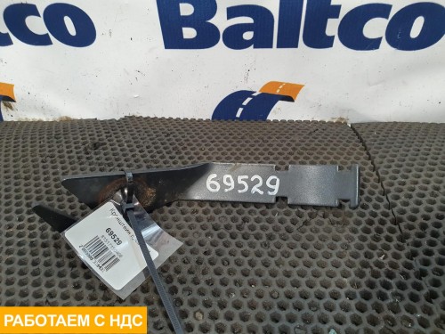 Кронштейн проводки правый