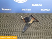 Кронштейн лестницы за кабиной